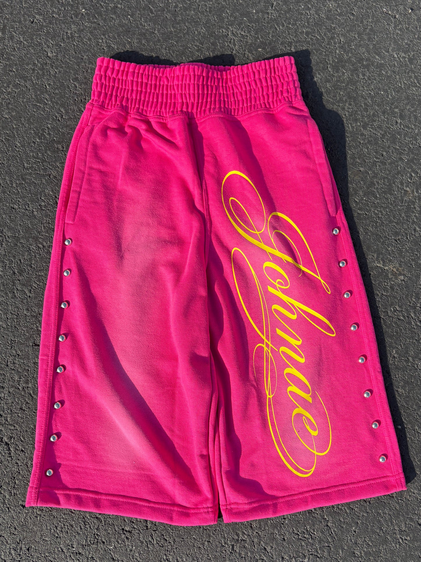 PINK CALLIGRAPHY CAPRI SHORTS